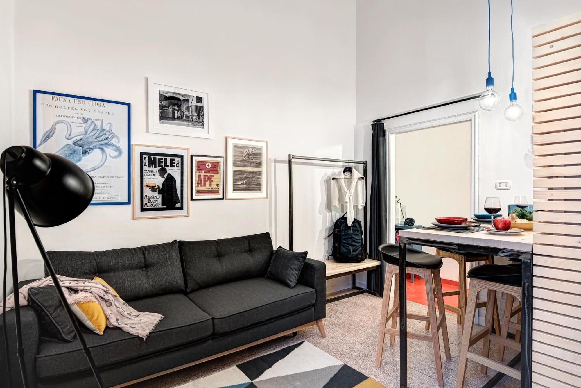 Nilos Flat Naples Historical Center ภายนอก รูปภาพ
